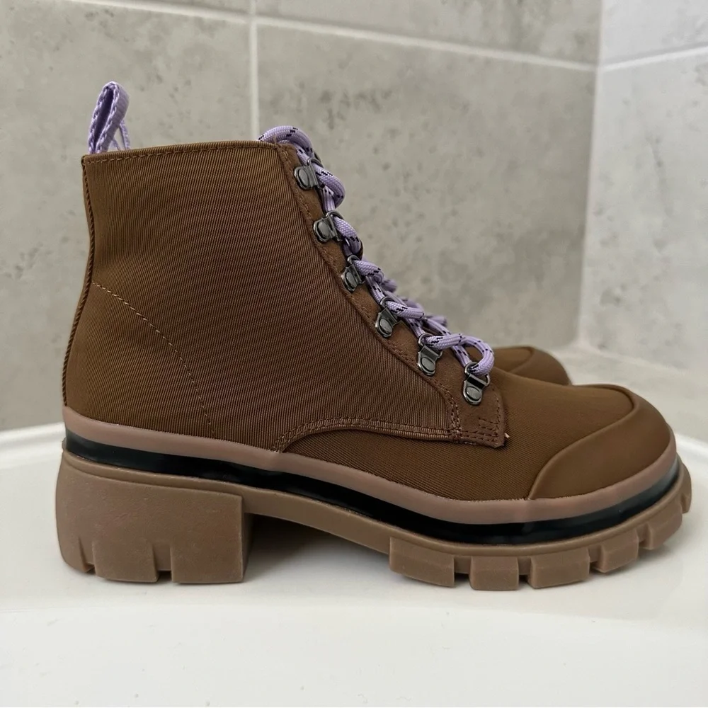 Steve Madden Girls JHuckle Lug Sole Hiker Boots Size 4